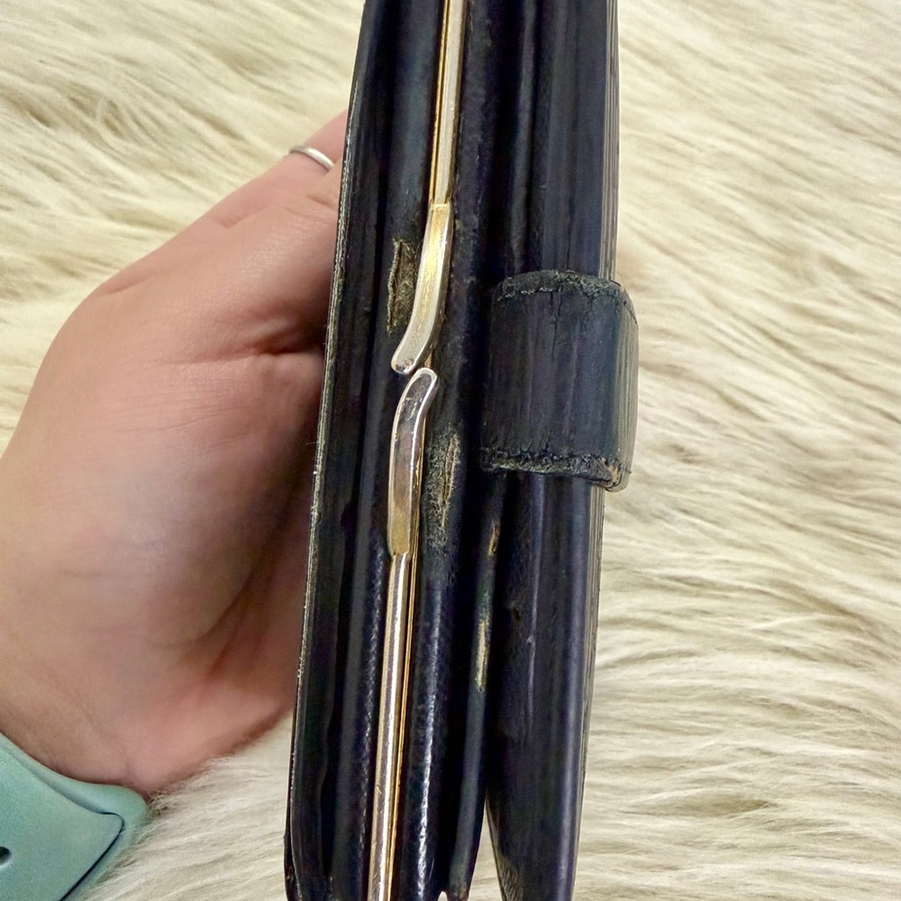 Vintage Louis Vuitton Black Epi Kisslock Wallet *Project Piece* - Picture 6 of 12